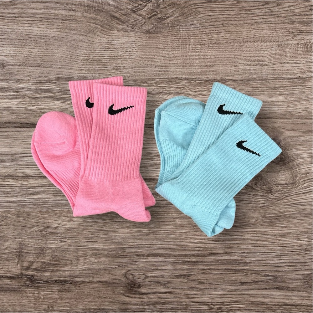 Nike Women Pink and Light Blue Socks 2pairs Set New